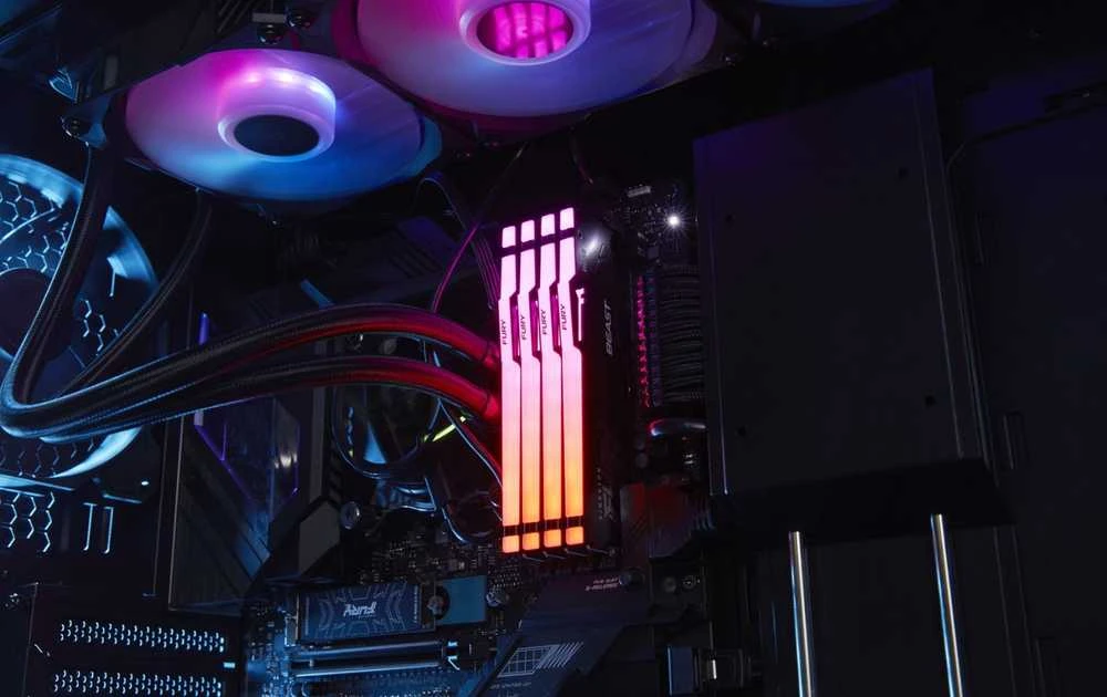 RAM „Kingston KF556C36BBEA-32“ 32 GB 5600 MT/s DDR5 CL36 DIMM FURY Beast RGB EXPO | Kingstonas