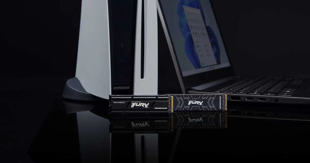KINGSTON 1TB Renegade PCIe 4.0 NVMe SSD w/ Heatsink