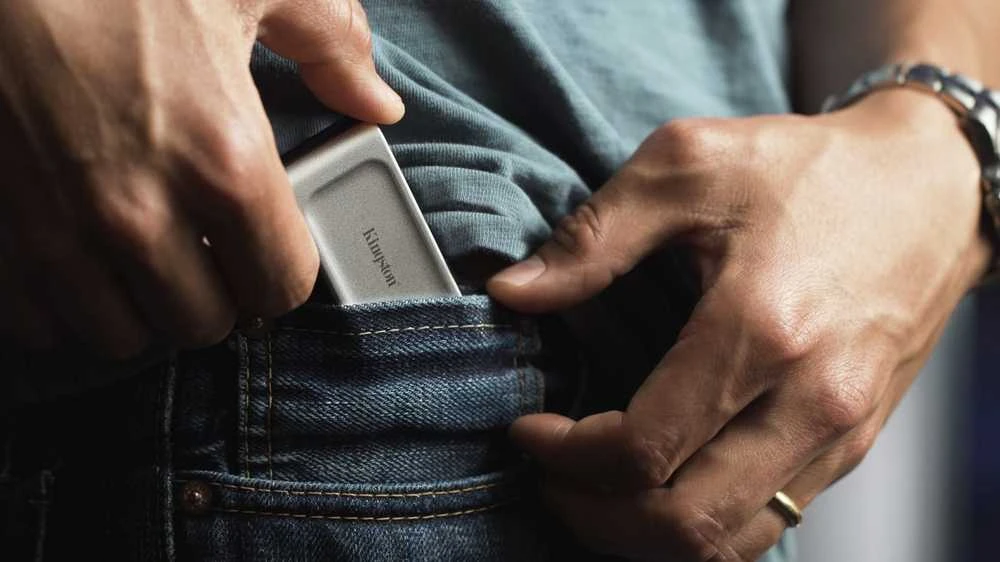 Kietasis diskas KINGSTON 4TB PORTABLE SSD XS2000