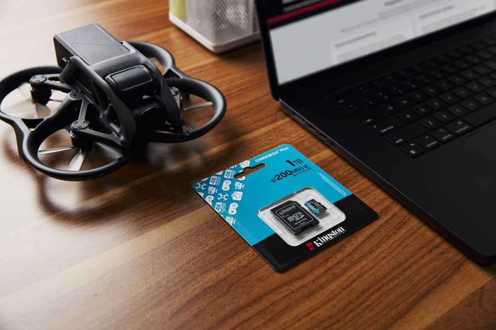 Atminties kortelė KINGSTON Canvas Go! Plus 64 GB Micro SDXC, su adapteriu