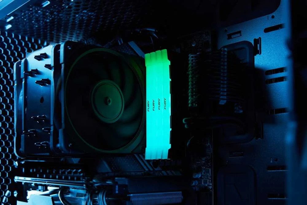 RAM „Kingston KF432C16RB2A/32“ 32GB 3200MT/s DDR4 CL16 DIMM FURY Renegade RGB | Kingstonas