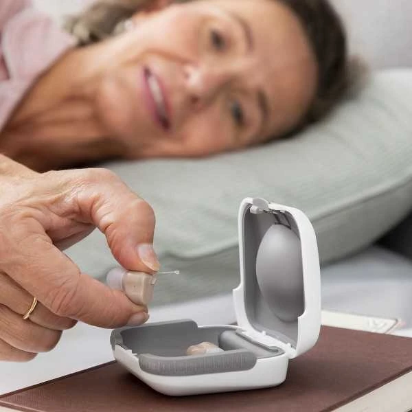 Klausos aparatas su priedais InnovaGoods Hearzy, smėlio spalvos