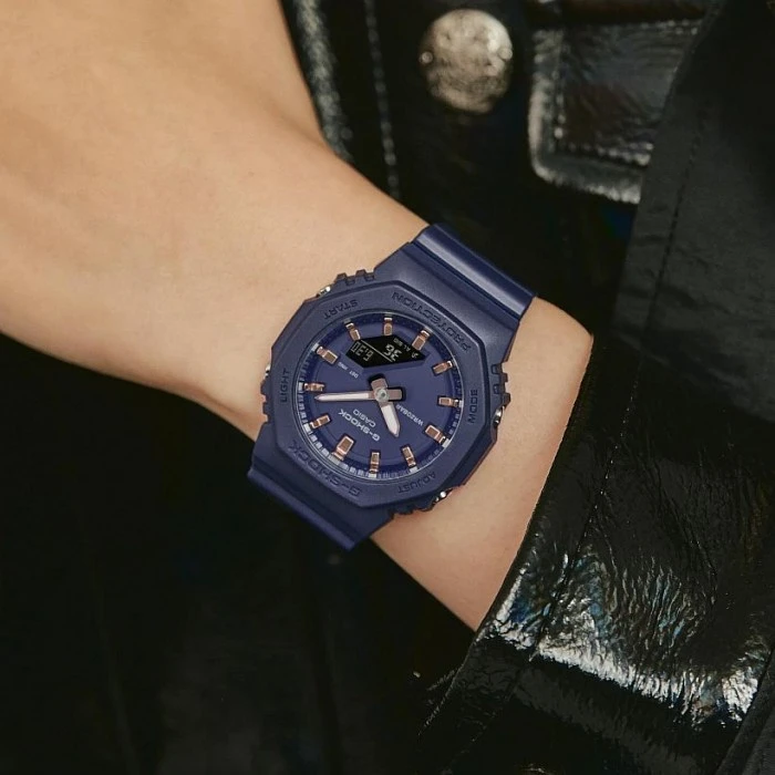 Laikrodis Casio G-Shock analoginis-skaitmeninis moteriškas GMA-P2100M-2AER