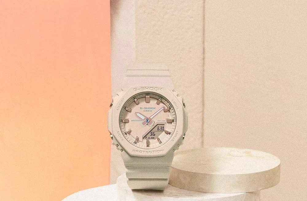 Casio G-shock analoginis-skaitmeninis moteriškas laikrodis GMA-P2100M-4AER