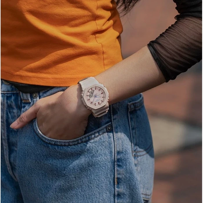 Casio G-shock analoginis-skaitmeninis moteriškas laikrodis GMA-P2100M-4AER