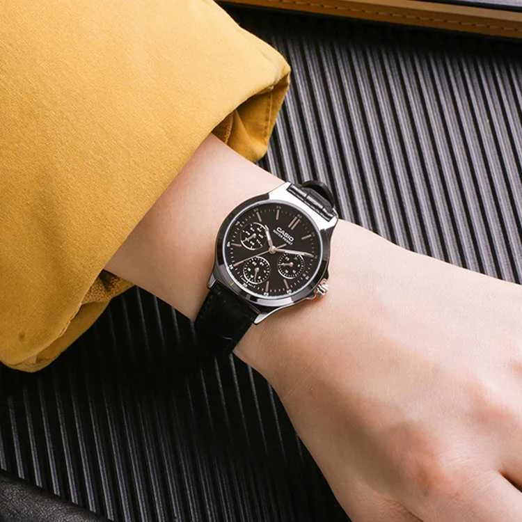 Casio laikrodis LTP-V300L-1A moterims, juodas ciferblatas, sidabrinė korpusas