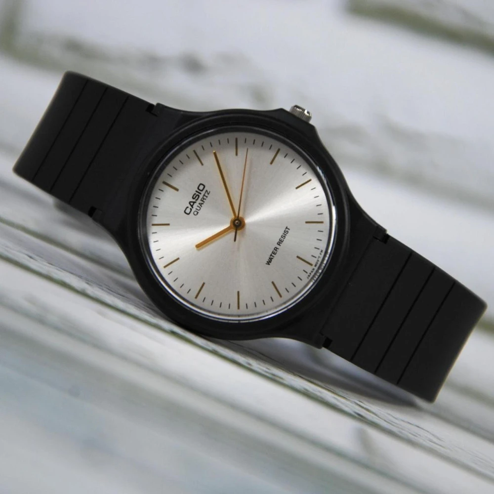 Laikrodis Unisex Casio MQ-24-7E2LDF