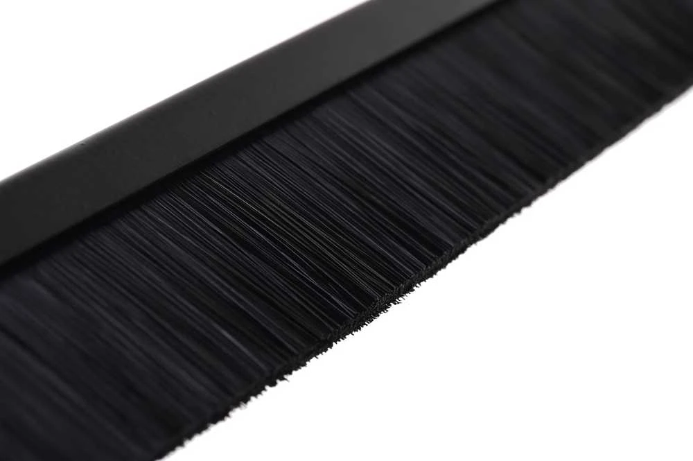 LANBERG AK-1103-B 19 BRUSH PANEL 1U AK-1103-B Juodas
