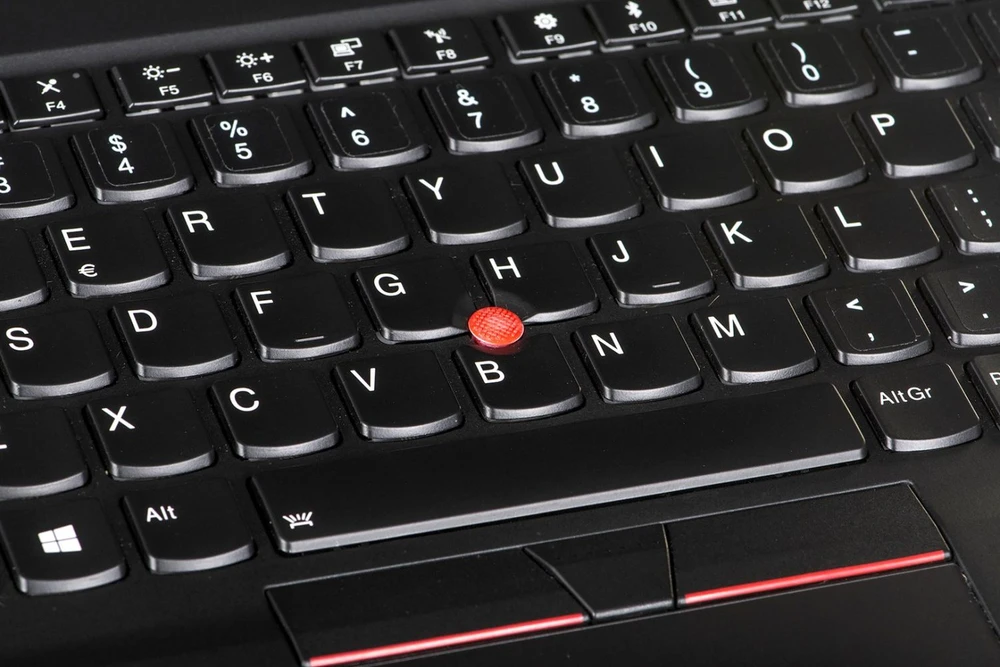 Nešiojamas kompiuteris Lenovo ThinkPad T490s 14" FHD, Intel Core i7-8565U, 16 GB RAM, 256 GB SSD, Windows 11 Pro (Atnaujinta)