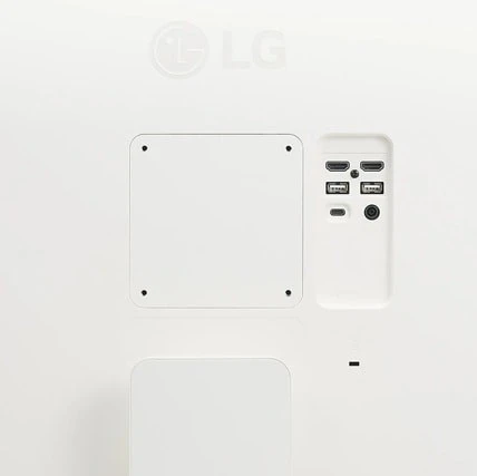LG 27U731SA-W computer monitorius 68.6 cm (27") 3840 x 2160 pikselių 4K Ultra HD LCD Baltas