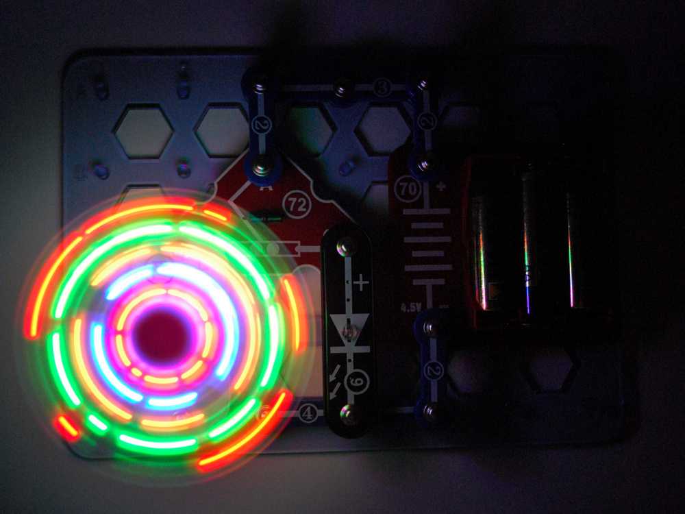 Jokomisiada Mažas Elektronikos šviečiantis mokomasis komplektas
