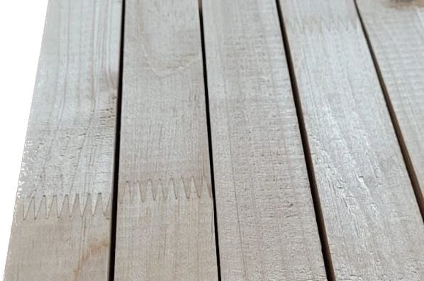LUMBER 22X50X2400 MM (4)