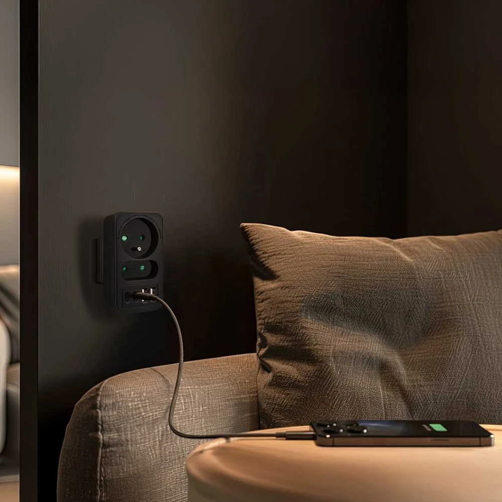 „Maclean“ srovės lizdas x2 + 4xUSB, skirstytuvas su 2 lizdais, 2xUSB A, 2xUSB C PD 20W, 1x16A + 1x6A, MCE249 F/B