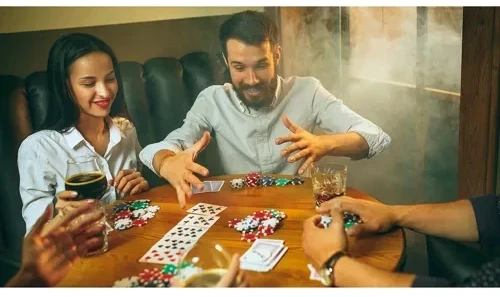 Malatec Pokerio žetonų rinkinys lagaminėlyje Texas, 300 žetonų. PREMIUM