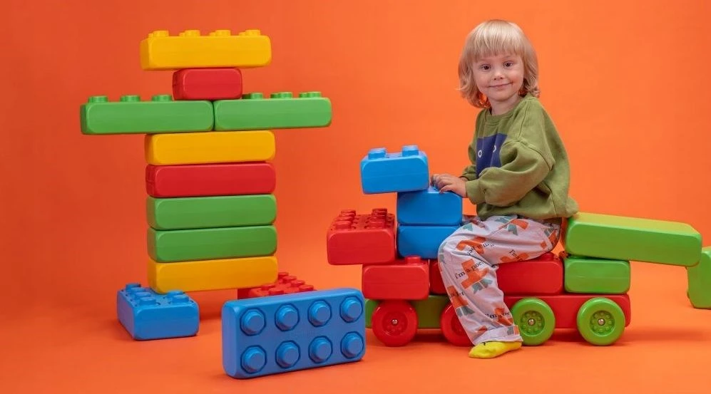 Marioinex kaladėlės + 2 ratukai, 30 dalių
