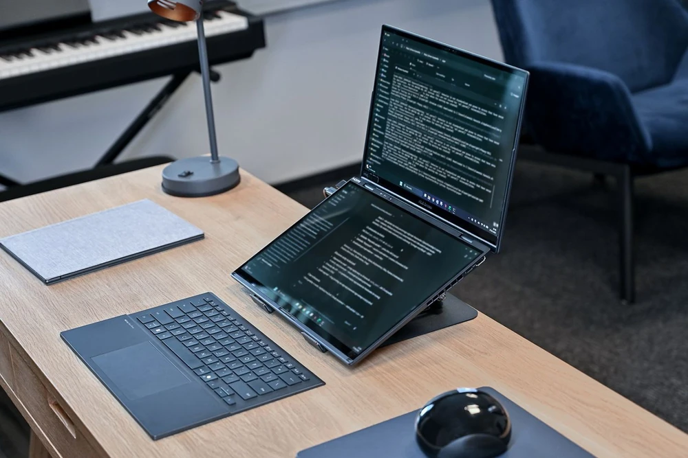 Nezatříděno Media-Tech Nešiojamas kompiuteris Stand Roto 10-17" MT2662