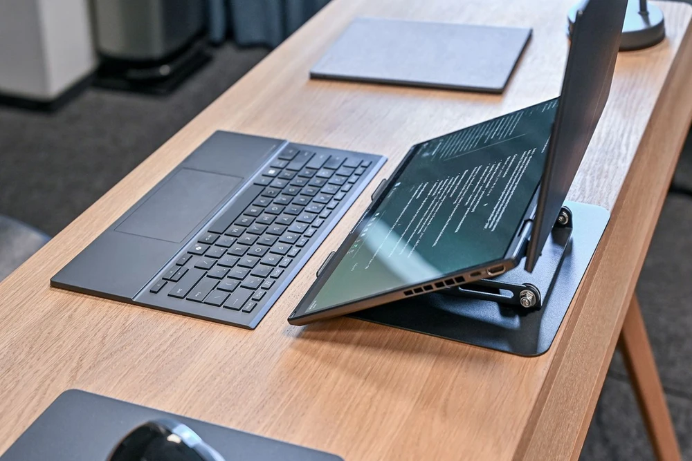 Nezatříděno Media-Tech Nešiojamas kompiuteris Stand Roto 10-17" MT2662