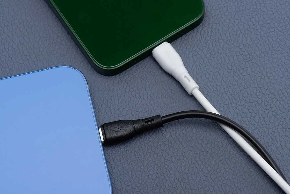 BlueStar USB-C laidas su „Lightning“ jungtimi, mėlynas, žvaigždės formos, 2,4A, 27W, ECO, 1 m, PJ72-18-3, baltas