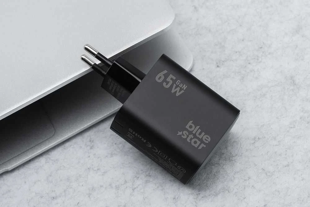 BlueStar Telefono įkroviklis Blue Star GaN 2 x USB C + USB A QC4.0 PD 4A 65W VT-43 juodas