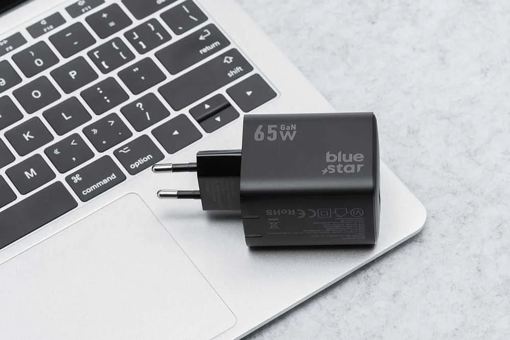 BlueStar Telefono įkroviklis Blue Star GaN 2 x USB C + USB A QC4.0 PD 4A 65W VT-43 juodas