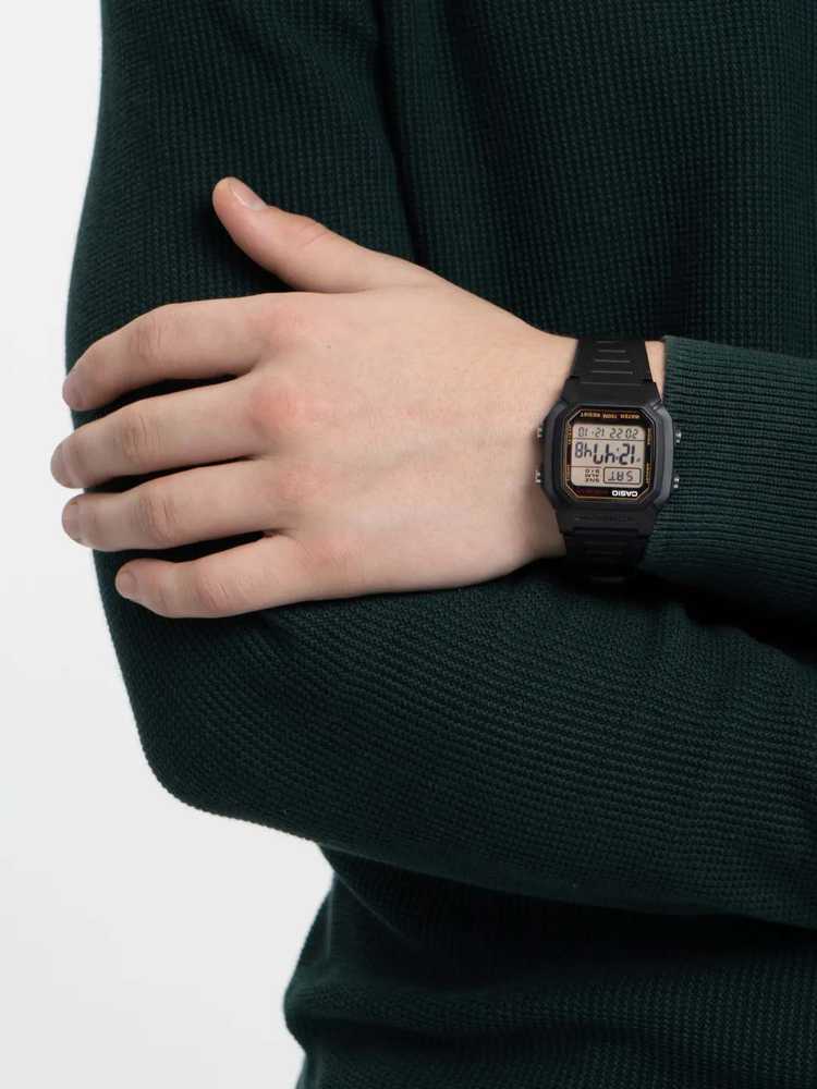 Casio W-800HG-9AVDF vyriškas laikrodis