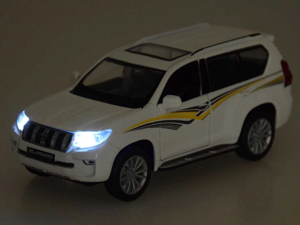Jokomisiada Metalinis automobilio modelis TOYOTA LAND CRUISER PRADO su šviesa ir garsu visureigis ZA5056