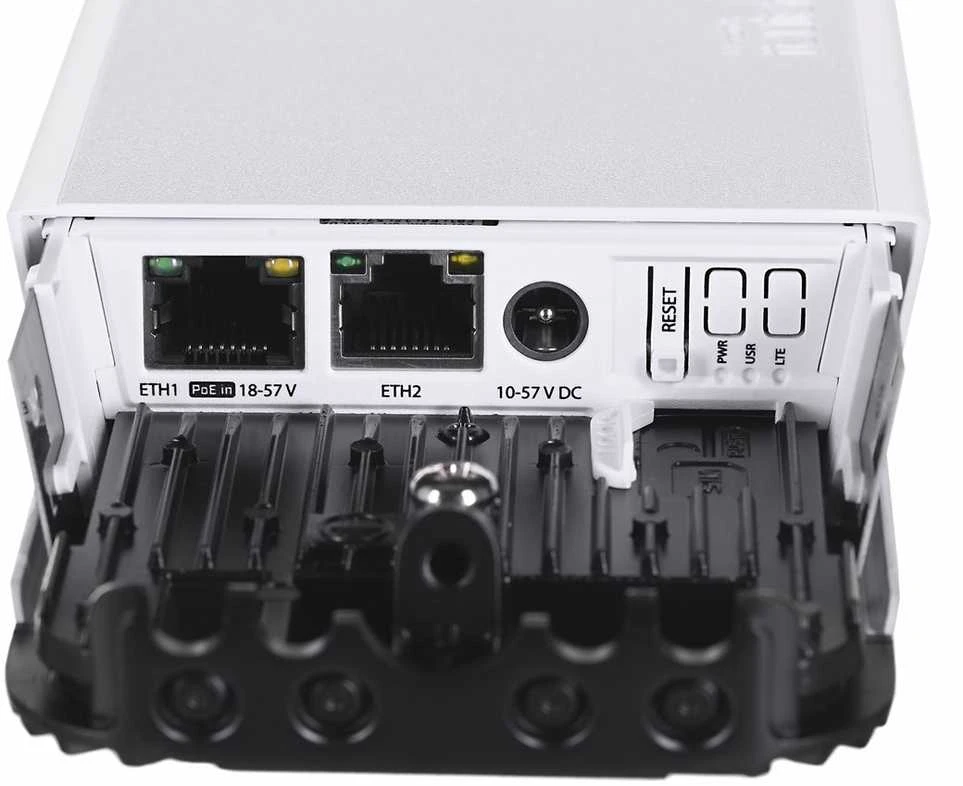 Modemas MikroTik wAP ac LTE6 rinkinys su RouterOS L4 licencija, tarptautinė versija