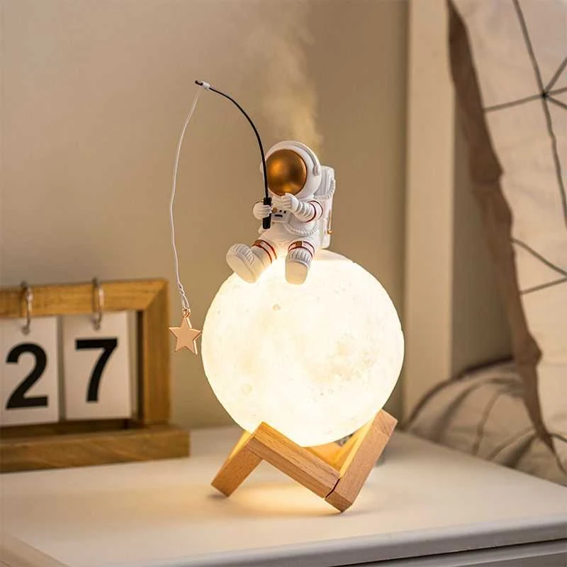 Oem Moon stalinė lempa / drėkintuvas ASTRONAUT sėdimas Art Deco (modelis 5) AFSH