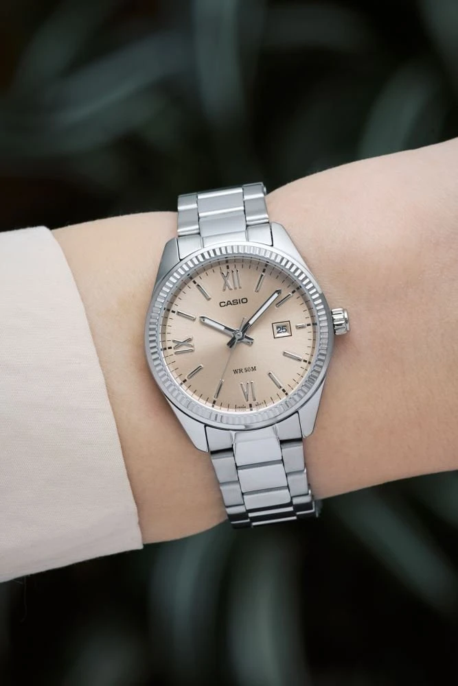 Laikrodis Casio Kolekcija Vintage CASIO COLLECTION LADY DATE - Šampanas LTP-1302DD-4A2VDF