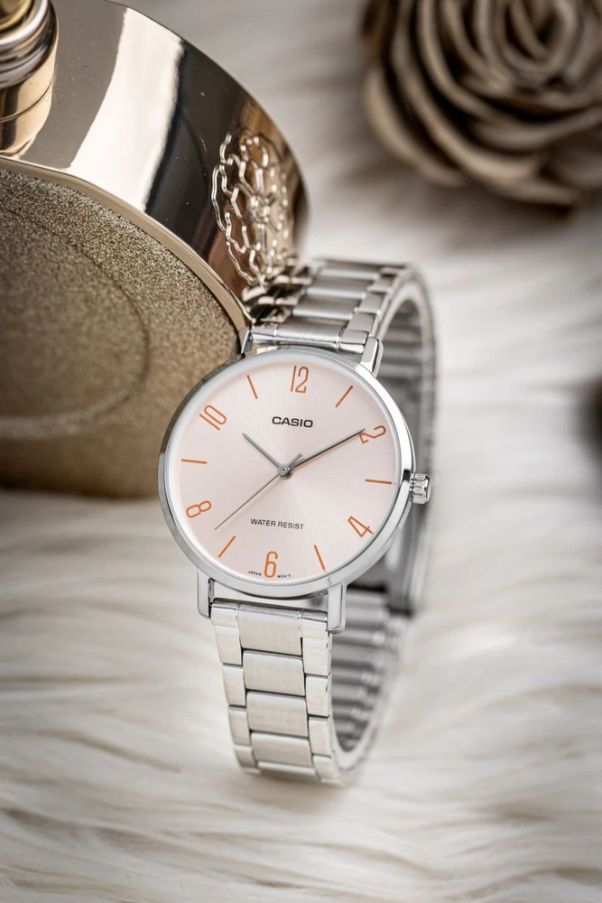 Moteriškas laikrodis CASIO LTP-VT01D-4B2 + BOX (zd613l)