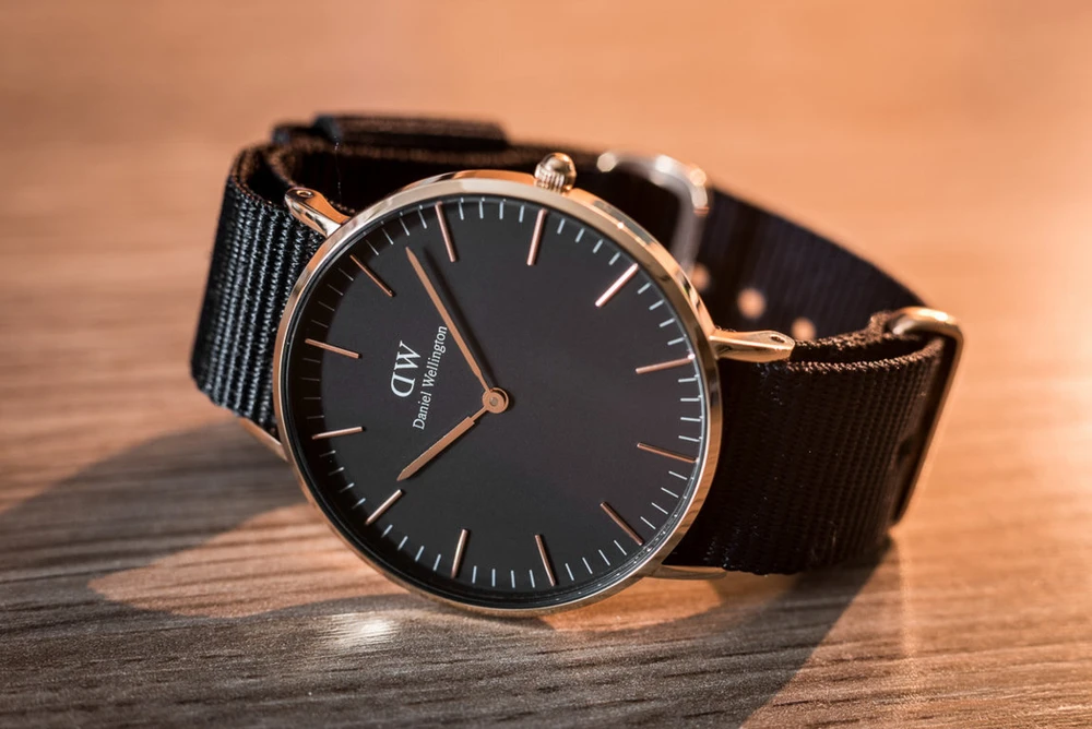 Moteriškas laikrodis DANIEL WELLINGTON DW00100150 - CLASSIC CORNWALL 36mm + BOX