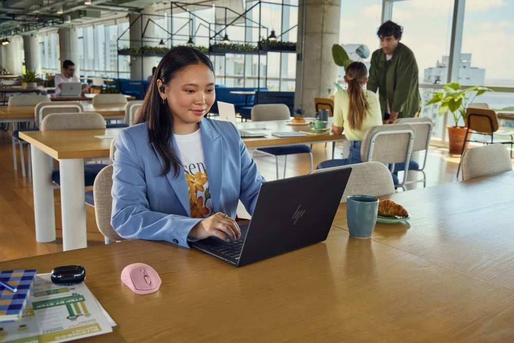 Hewlett Packard (HP) HP 400 Quiet Rožinė Belaidė pelė