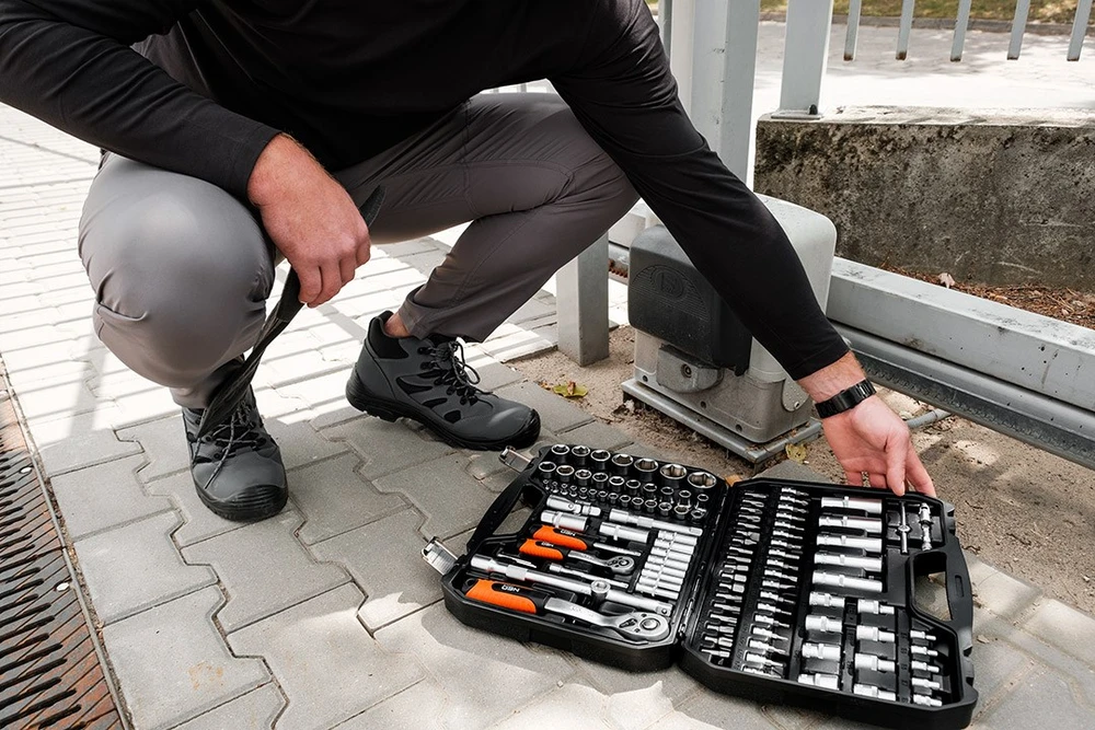 Neo Tools 110 dalių raktų rinkinys 1/2", 1/4", satininis