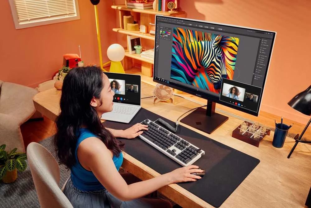 Monitorius HP OMEN Transcend – 240 Hz | 4K | OLED | 31,5 colio