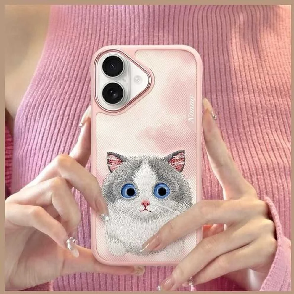 Nimmy dėklas Apple iPhone 16 6.1″ rožinės spalvos Big Eyed Pet 2.0 Cat