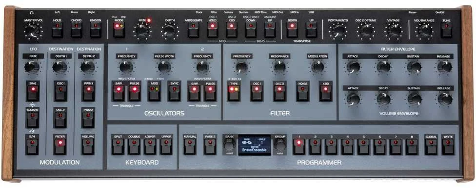 Oberheim OB-X8 Desktop – polifoninis analoginis sintezatorius