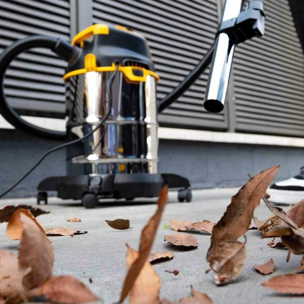 Pramoninis dulkių siurblys STANLEY Wet&Dry SXVC30XTDE, 1600W, lizdas įrankiams