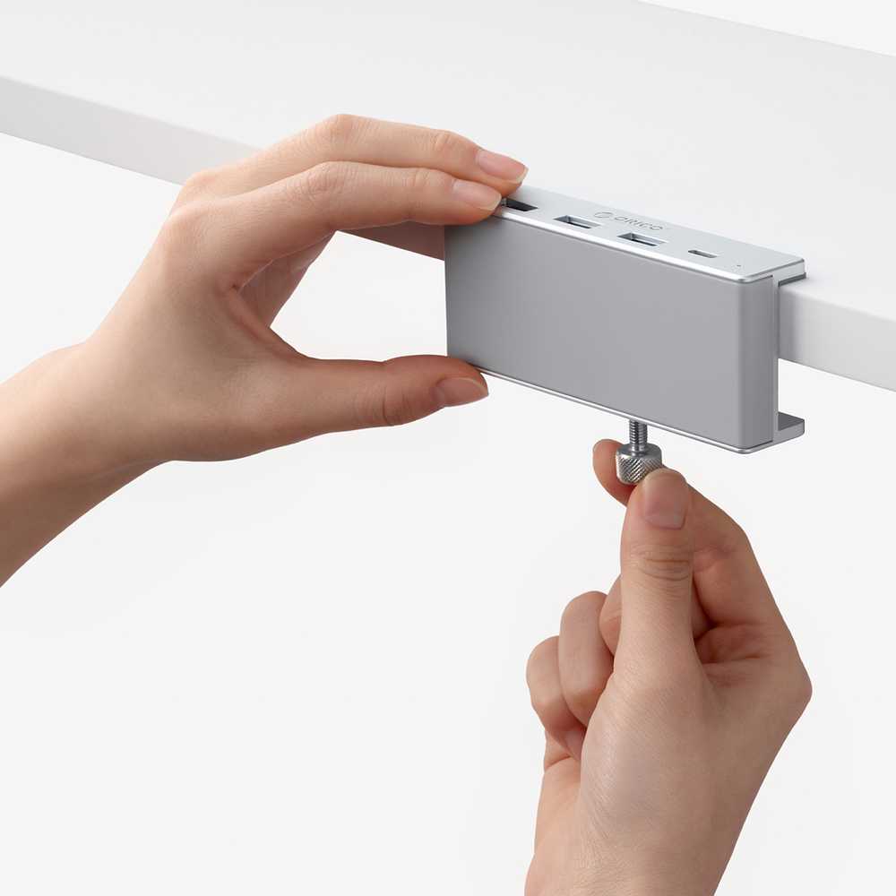 „Orico MH4PC“ šakotuvas, montuojamas ant spaustuko, USB-C / 3x USB-A 3.0 + 1x USB-C 3.0 – dvigubos spalvos