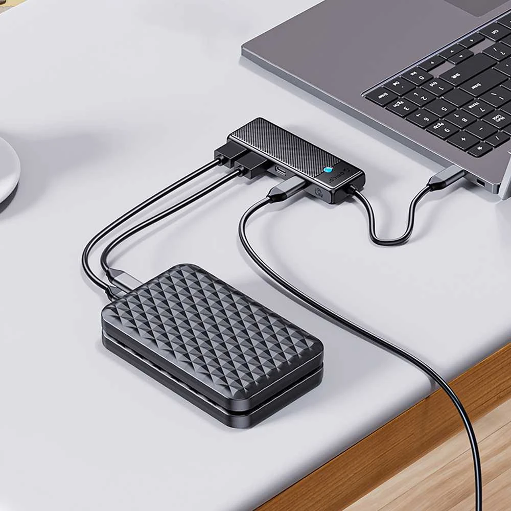 Orico PAPW4A-C3 USB-A šakotuvo prijungimo stotelė 4x USB-A 3.0 – juodos spalvos