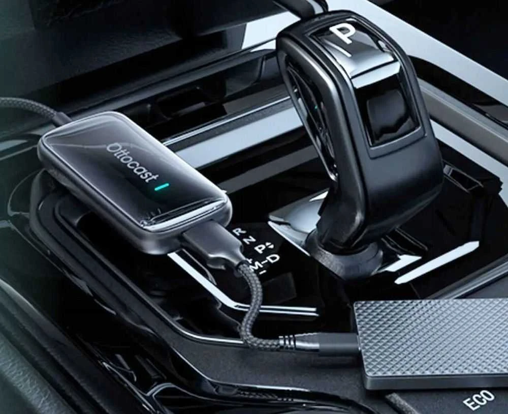 Belaidis automobilinis adapteris OTTOCAST Play2Video CA515-T juodas