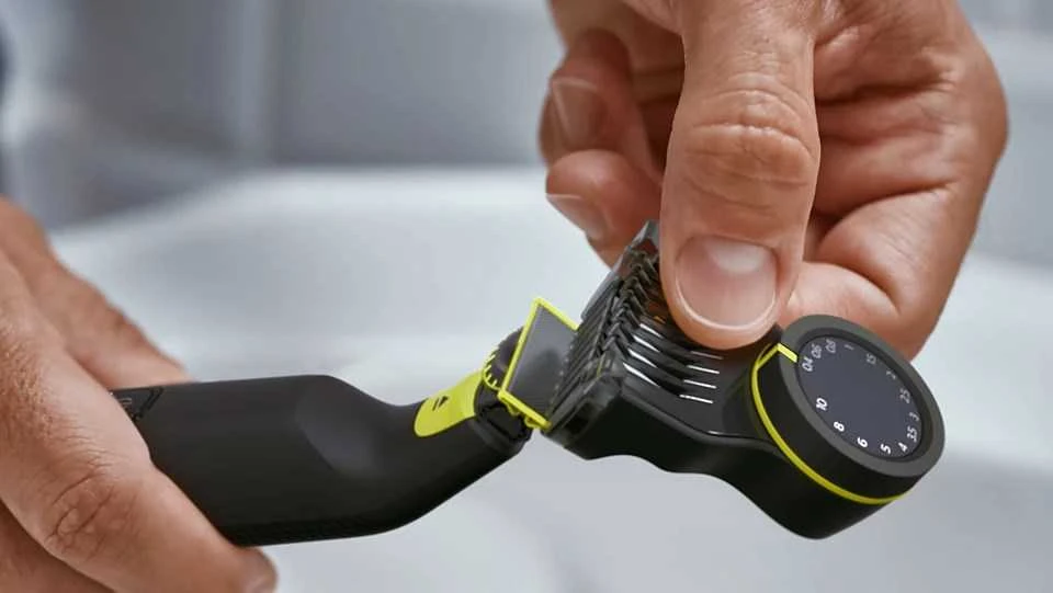 Philips OneBlade Pro 360 šukų tvirtinimas