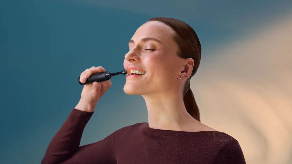 Philips Sonicare DiamondClean 9000 „Sonic“, elektrinis dantų šepetėlis su programa HX9911/17
