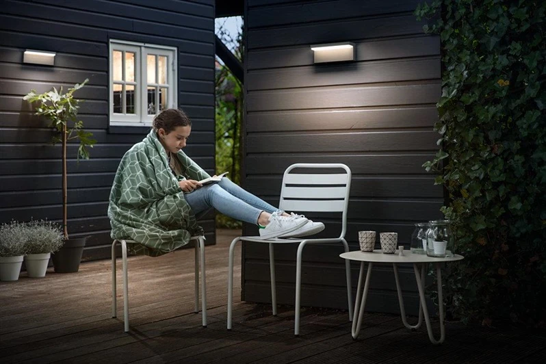 SIENINIS ŠVIESTUVAS BUSTAN 915005378301 LED 9W | Philips