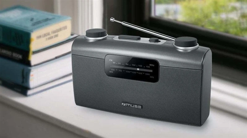 Muse | Portable radio | M-058R | AUX in | Juodas