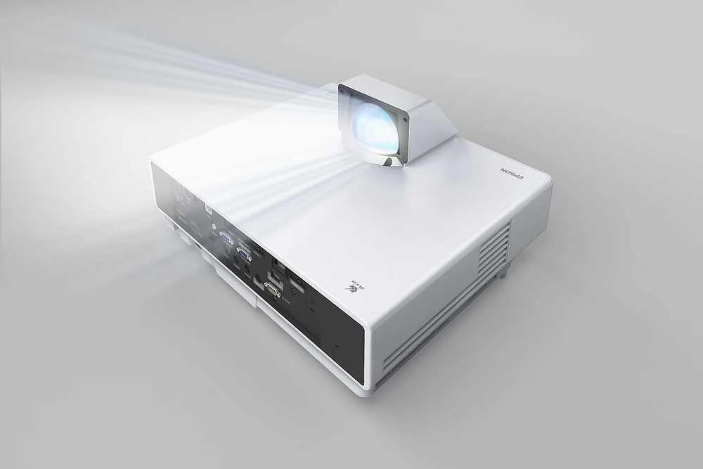Skaitmeninių stendų sprendimas itin mažo nuotolio Projektorius Epson EB-800F