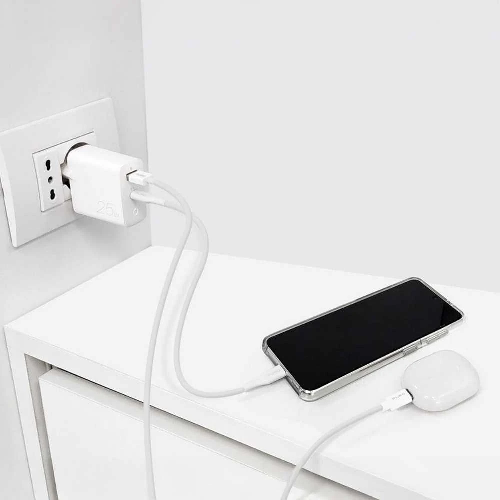 Puro Elektrik Puro 25 W maitinimo tiekimo USB-A USB-C sieninis įkroviklis – baltas