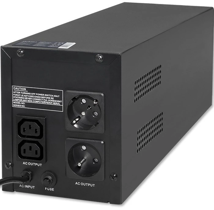 QOLTEC 53776 nepertraukiamo maitinimo linijos interaktyvus monolitas 1500VA 900W