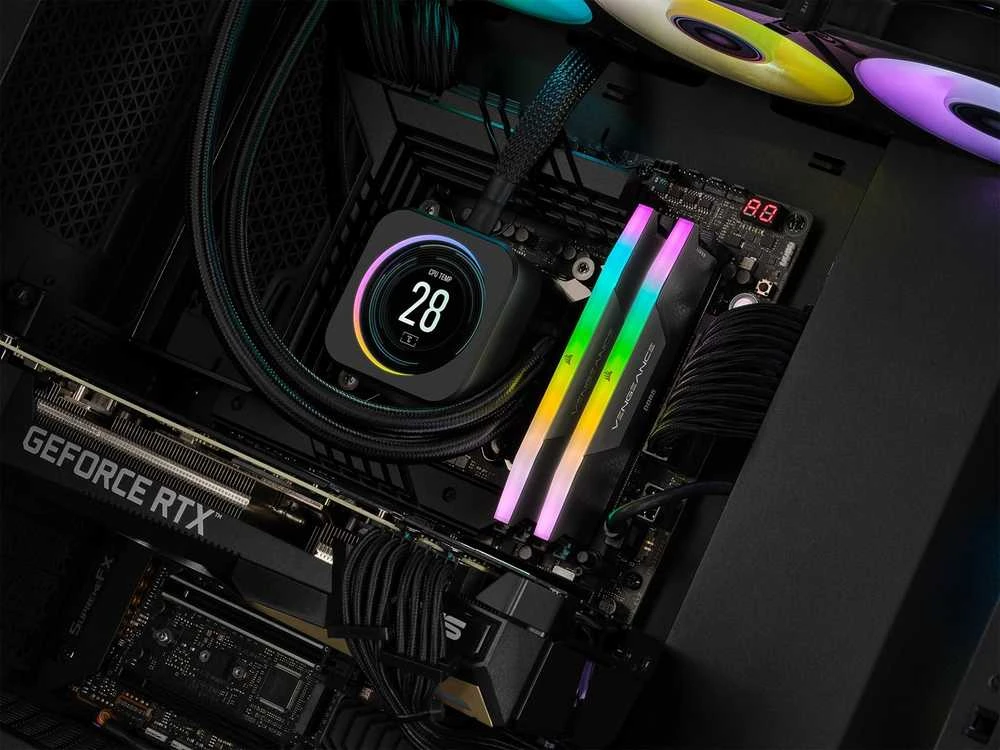 RAM „Corsair VENGEANCE RGB“ | 32 GB | DDR5 | 4000 MHz | Kompiuteriai/serveriai | Registracijos Nr. | ECC Nr.