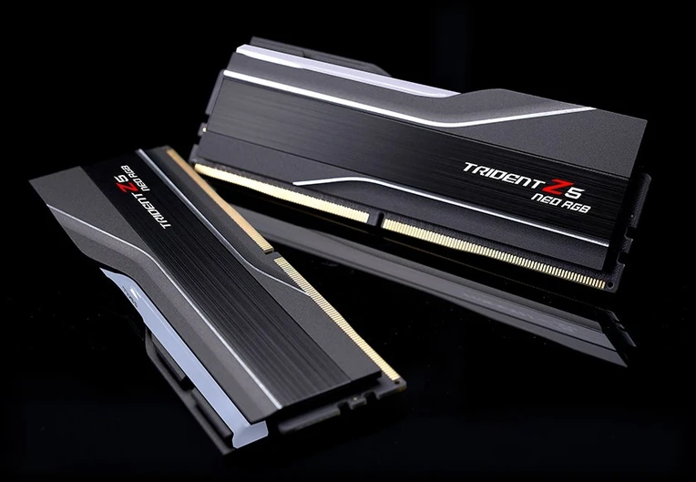 G.Skill Trident Z5 Neo RGB F5-6000J3038F16GH2-TZ5NR memory module 32 GB 2 x 16 GB DDR5 6000 MT/s 288-pin DIMM