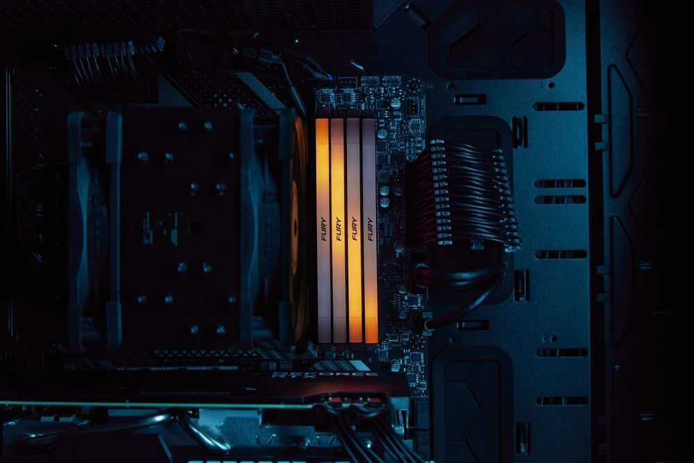 „Kingston KF442C19RB2AK2/16“ 16 GB 4266 MT/s DDR4 CL19 DIMM (2 vnt. rinkinys) FURY Renegade RGB | „Kingston“